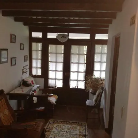 Casa Da Vinha Velha منزل ريفي تشافيس